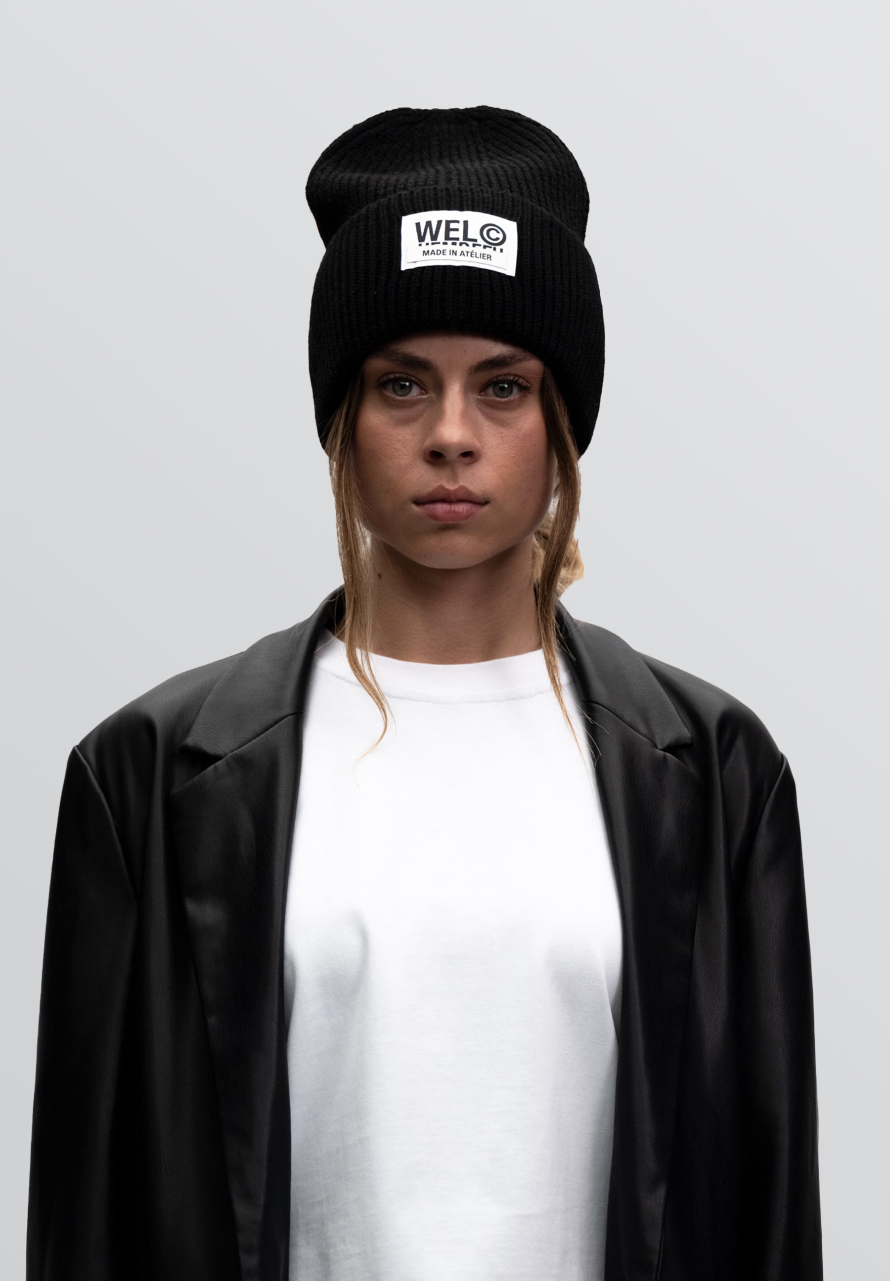 Classic Beanie Schwarz Oversized