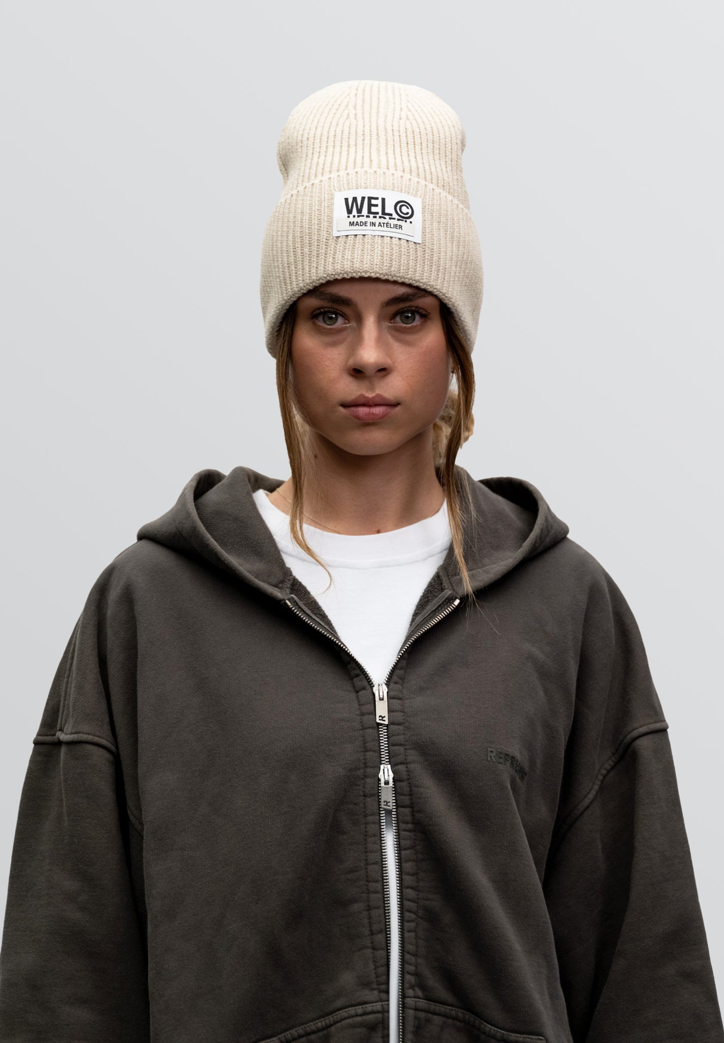 Classic Beanie Beige Oversized